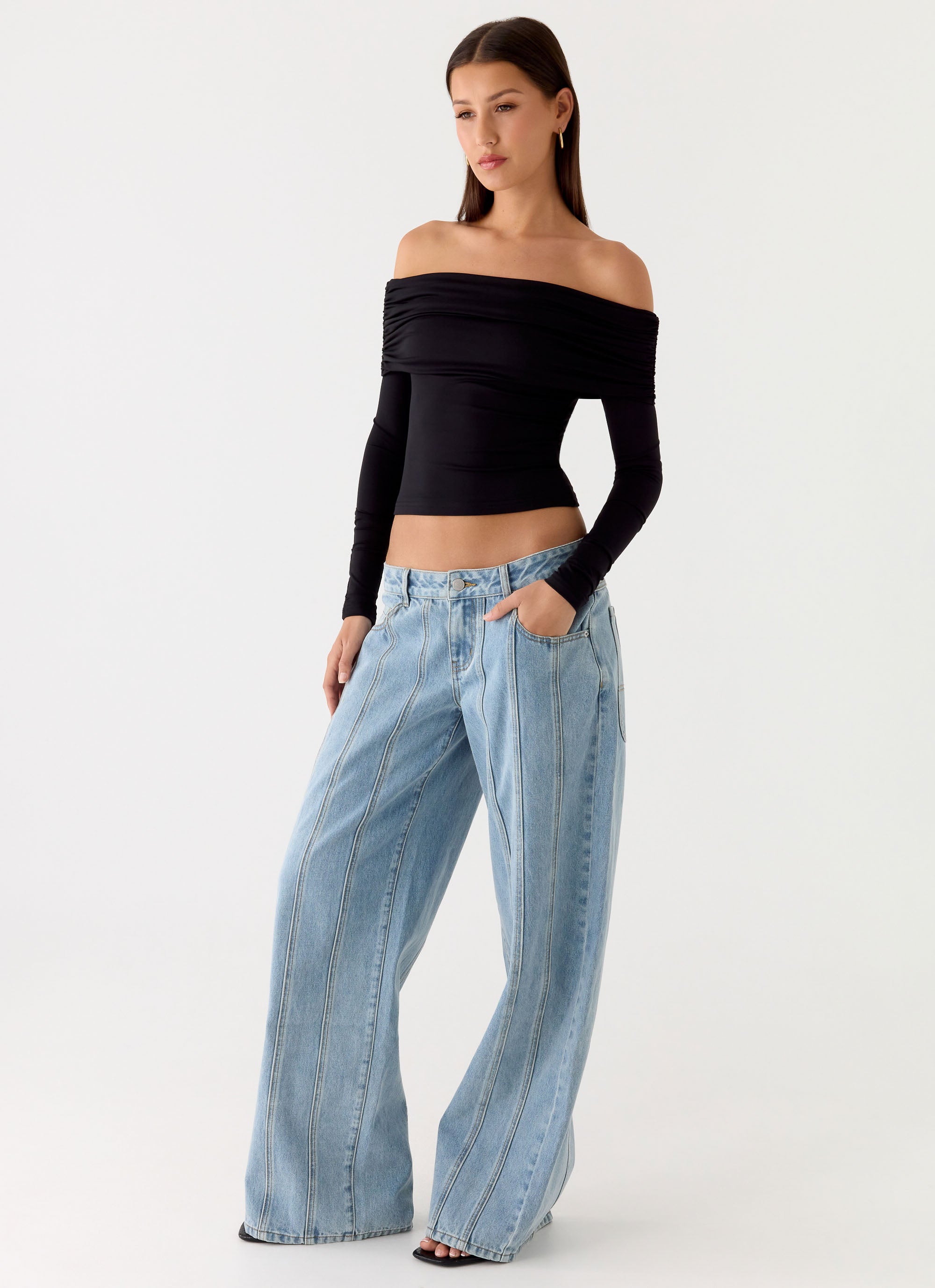 Johnny Low Rise Wide Leg Denim Jeans - Light Blue Wash