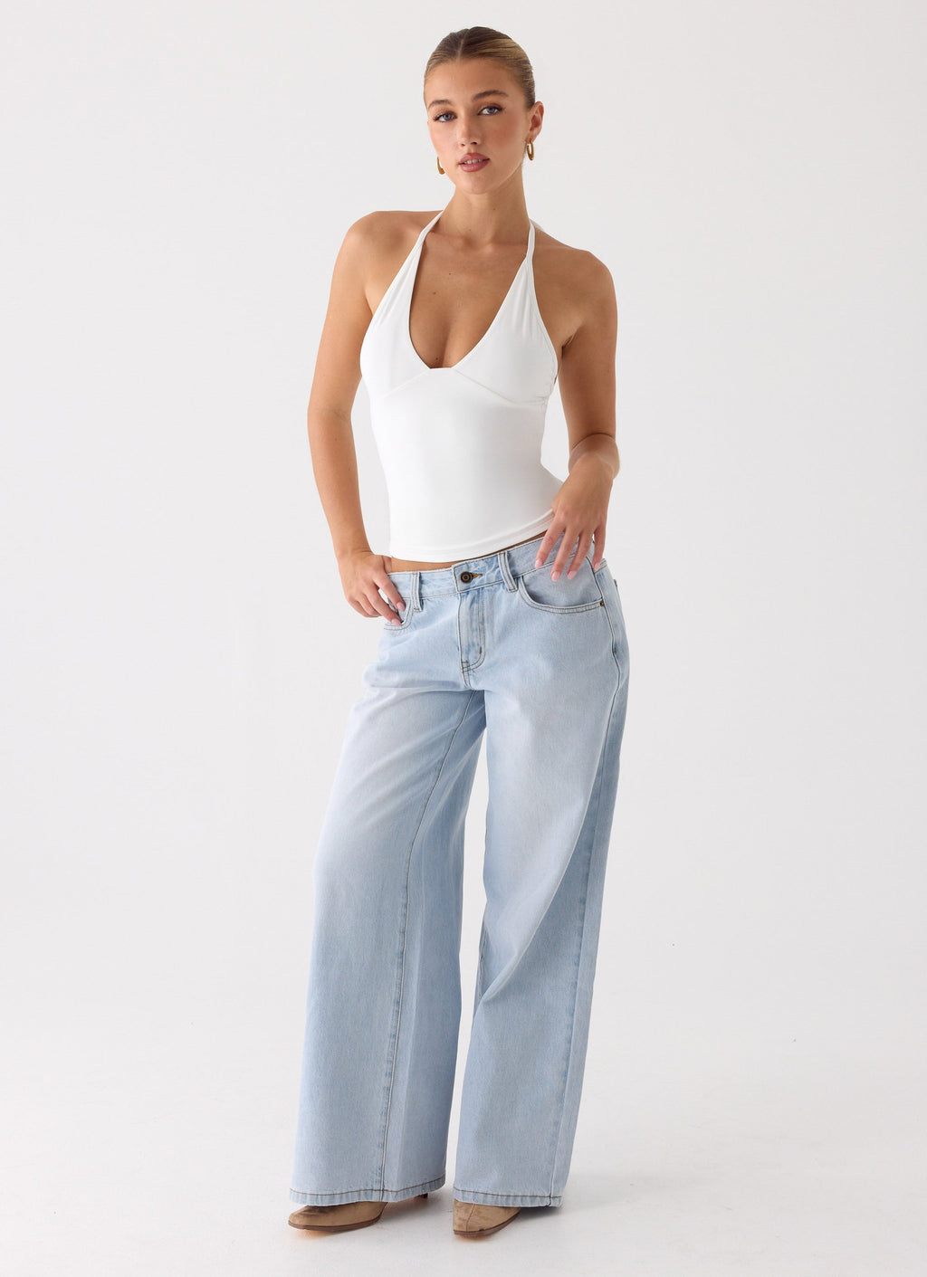 Neo Low Rise Wide Leg Denim Jeans - Light Blue Wash