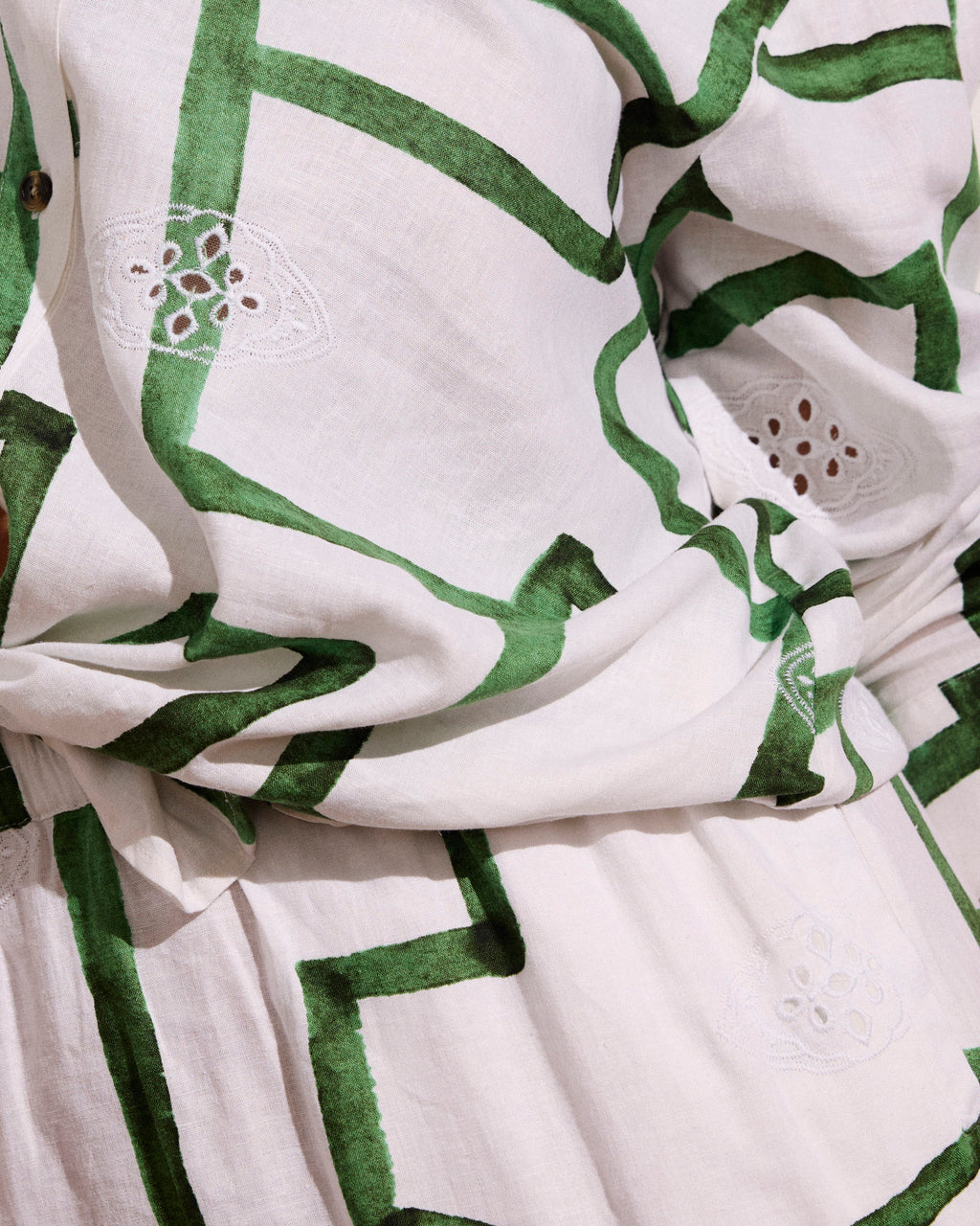 Juniper Linen Blend Easy Pull-On Shorts - Green Paint Print