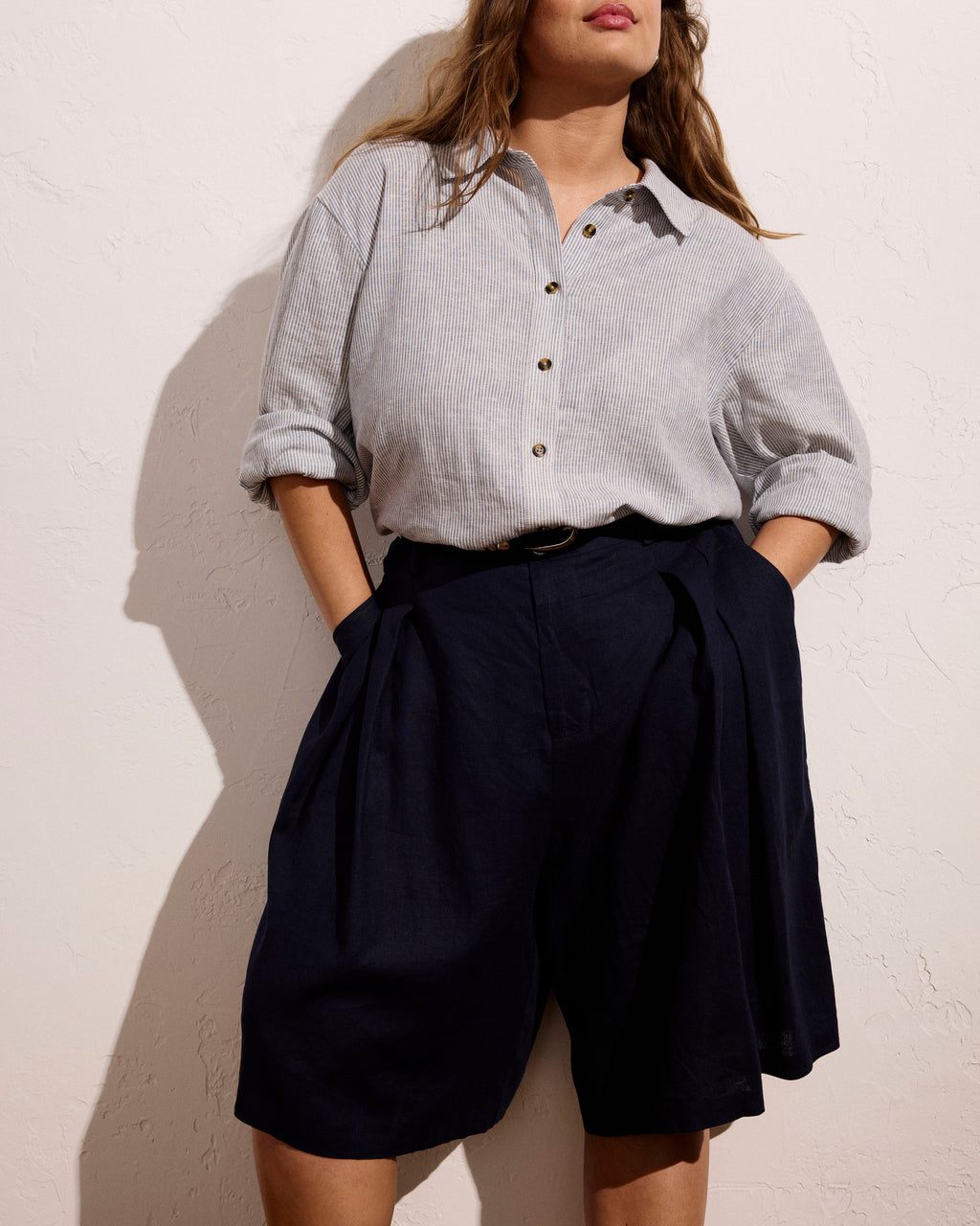 Seaport Tailored Linen Blend Short - Navy