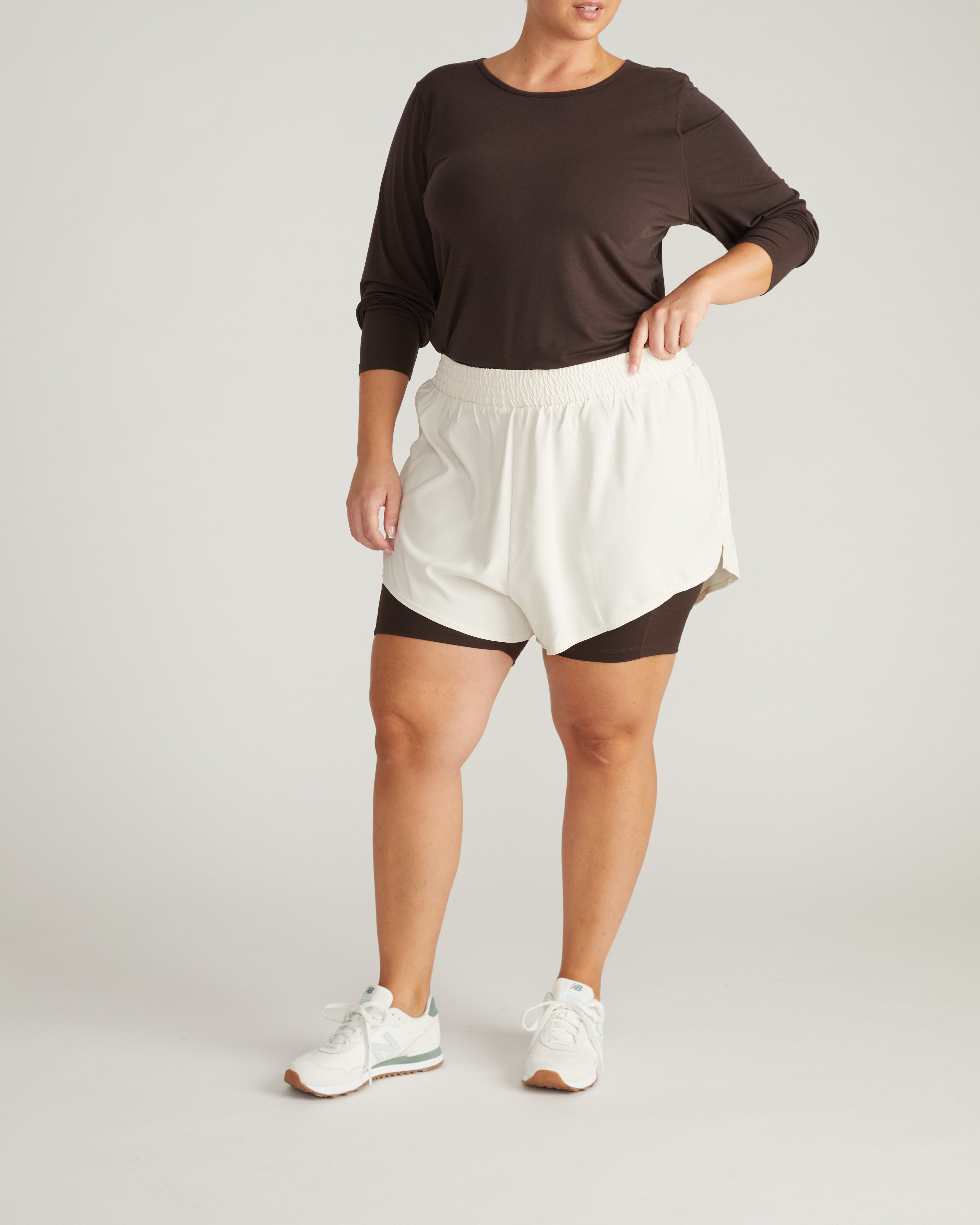Rebel Active Shorts - Dove Wing/Deep Brown