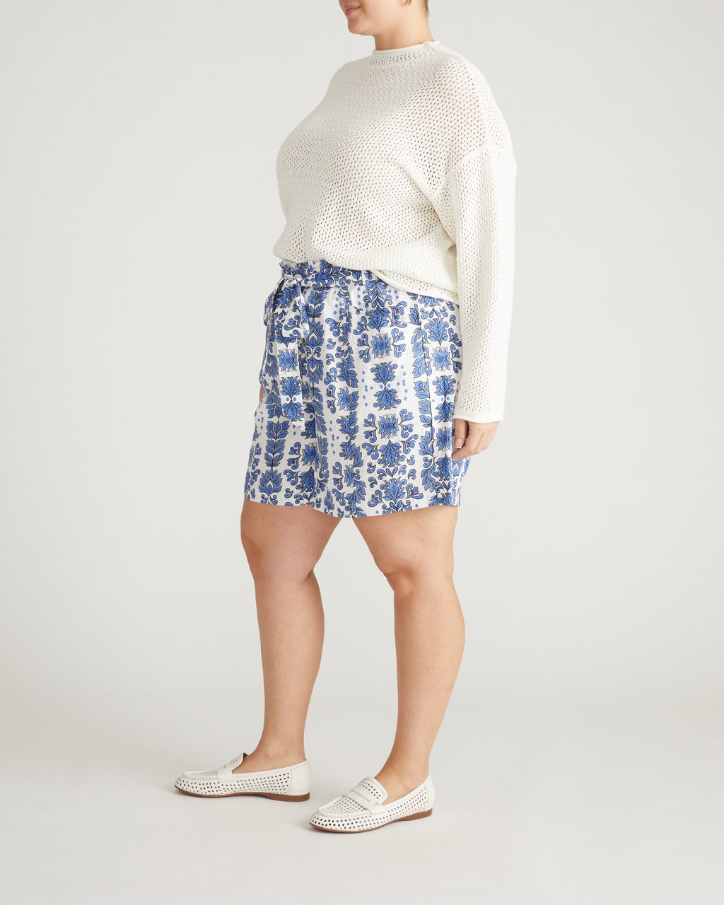 Harbor Stretch Linen Blend Paperbag Shorts - Rococo Beach Print