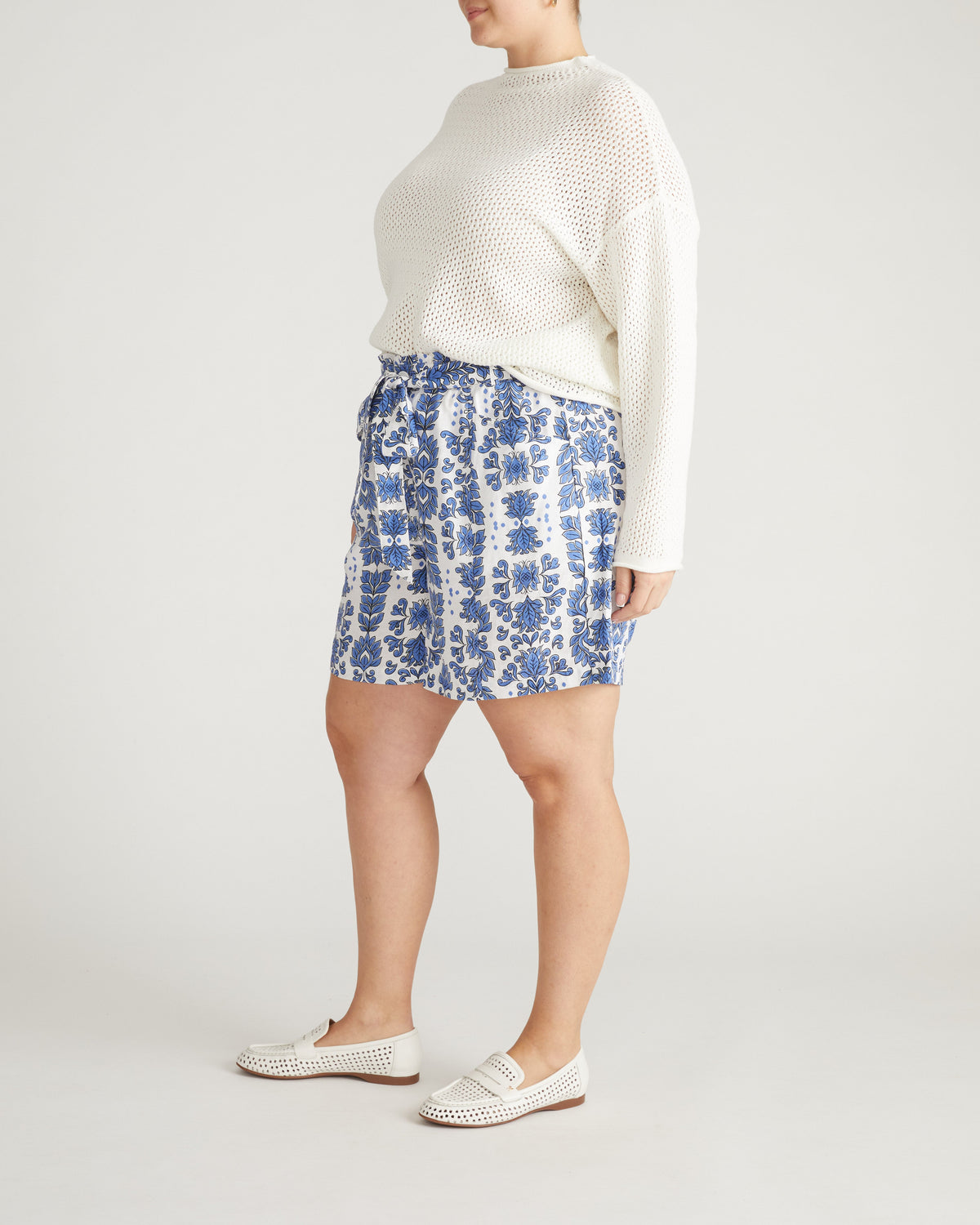 Harbor Stretch Linen Blend Paperbag Shorts - Rococo Beach Print